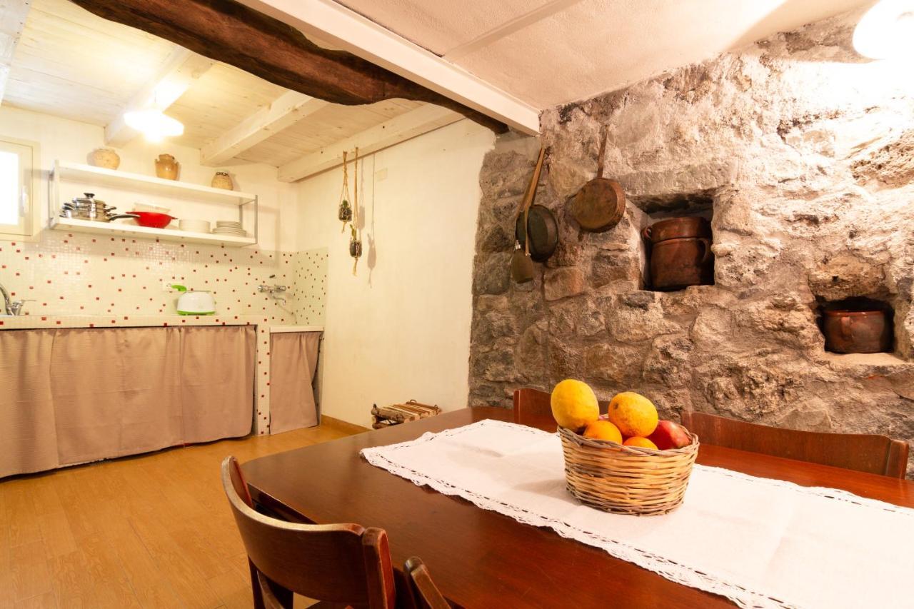 Casanatura Apartment Francavilla di Sicilia Luaran gambar